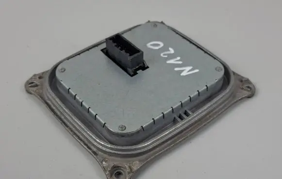 Alfa Romeo Stelvio Xenon control unit/module 147000026900 10EEG171311