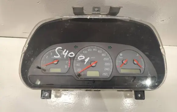 Volvo S40, V40 Speedometer (instrument cluster) 30889710 00W43D2 SW30887756
