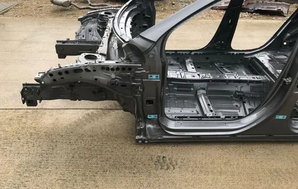 Mercedes-Benz GLA H247 Front quarter panel 