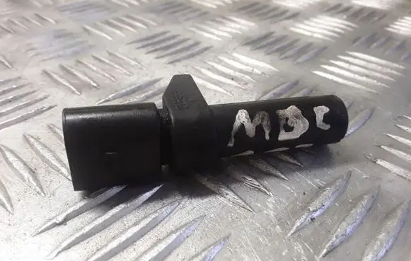 Mercedes-Benz C W203 Crankshaft position sensor 0031532828