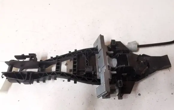 Front door exterior handle/bracket
