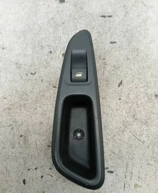 Peugeot 308 Electric window control switch 96573850XT