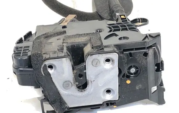 Renault Twingo III Front door lock 805030700R
