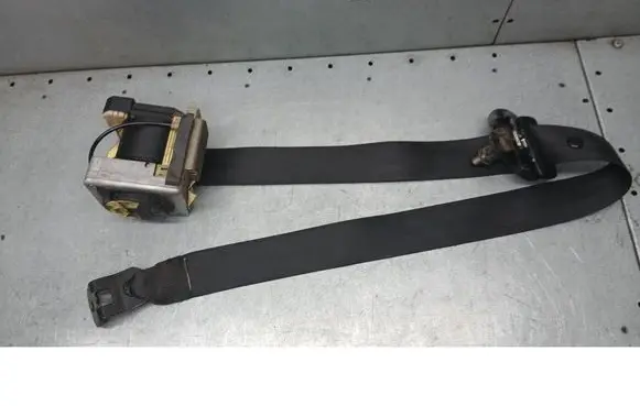 Skoda Octavia Mk1 (1U) Front seatbelt