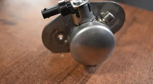 BMW X5 G05 Fuel injection high pressure pump