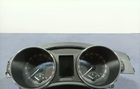 Skoda Superb B6 (3T) Speedometer (instrument cluster) 3T1920841H