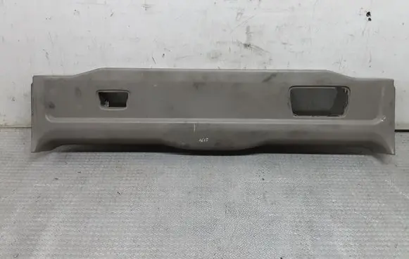 Volvo XC90 Tailgate trim 10158