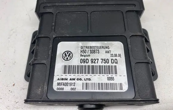 Volkswagen Touareg I Transfer box differential control unit 09D927750DQ