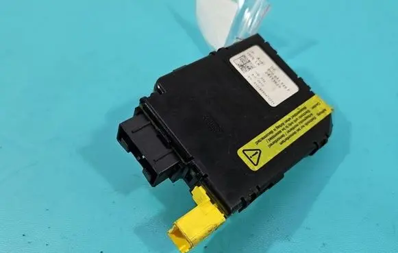 Audi A3 S3 8P Central body control module 8P0953549F IMPRK1535013