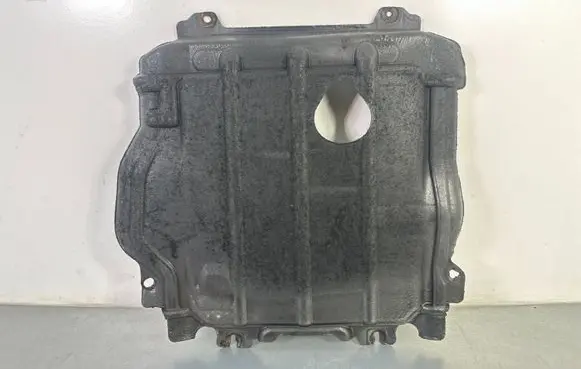 Jeep Grand Cherokee Engine splash shield/under tray 68037062