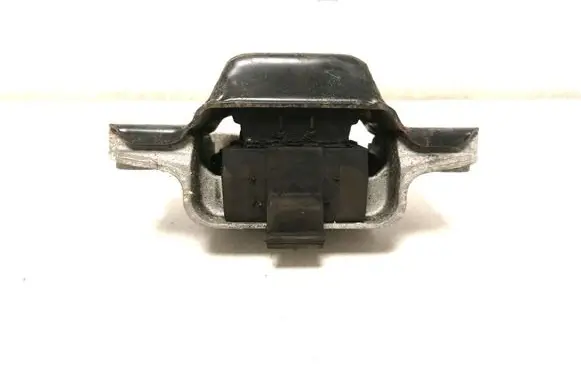 Volkswagen Tiguan Engine mount bracket 5N0199555