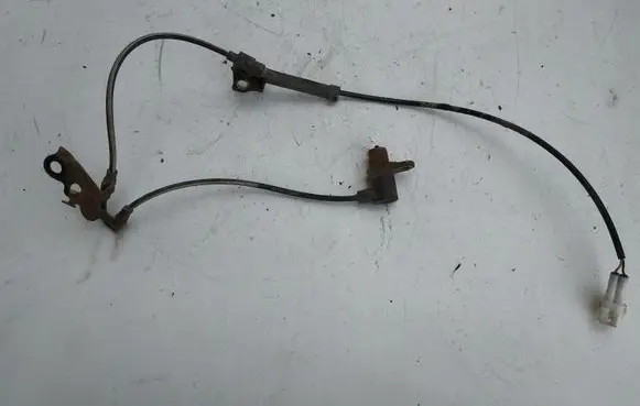 Toyota Avensis T250 ABS brake wheel speed sensor 8954302040