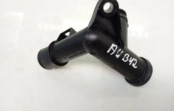 Volvo V40 Engine coolant pipe/hose 9684589080 9671124980