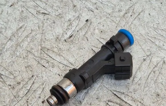 Opel Meriva B Fuel injector 0280158181