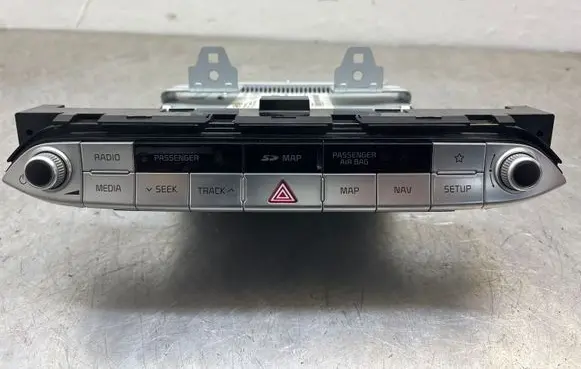 KIA Stinger Radio/CD/DVD/GPS head unit 96560J5450