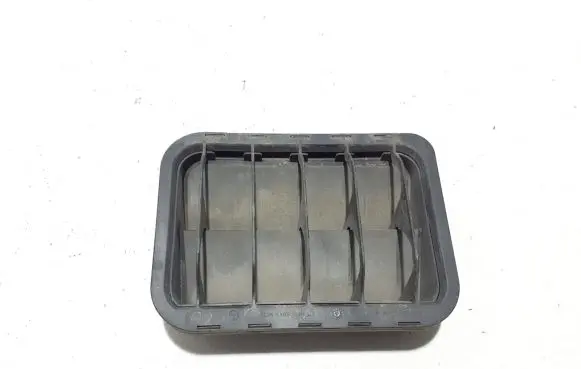 Mercedes-Benz Vito Viano W639 Fender grill A2038300142