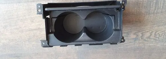 Cup holder front