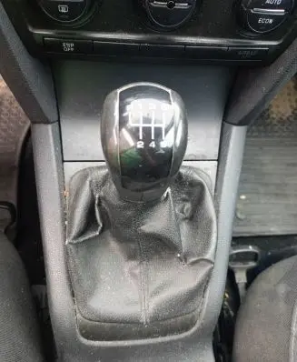 Skoda Octavia Mk2 (1Z) Gear shift rod 