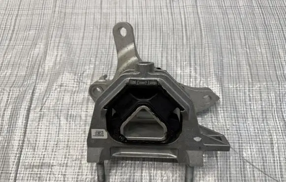 Fiat 600 Engine mount vacuum valve 9854909280