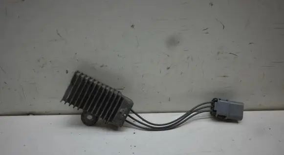 Subaru Outback (BS) Coolant fan relay 