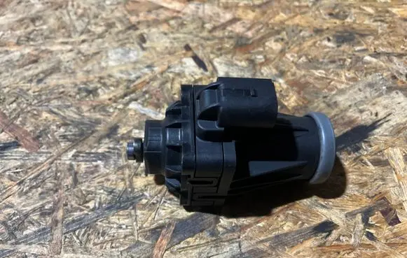 Land Rover Range Rover Velar EGR valve 50276432 201181945913