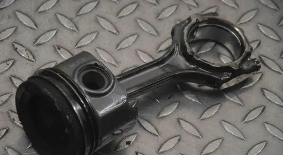 Toyota Land Cruiser (BJ70) Piston 50D