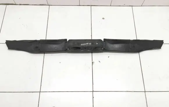 BMW 3 E90 E91 Engine compartment bulkhead 9175860 64319175860 6925973