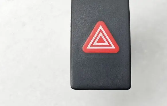 Volkswagen Golf VI Hazard light switch 5K0953509A