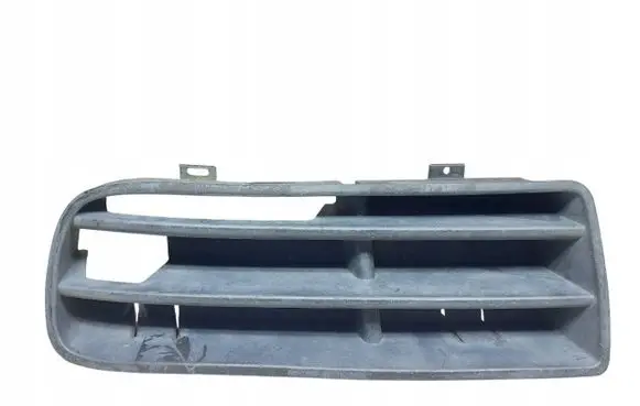 Volkswagen Golf IV Front bumper lower grill 1J0853665B