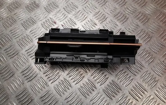Nissan Ariya Dashboard side air vent grill/cover trim 687615MP1A