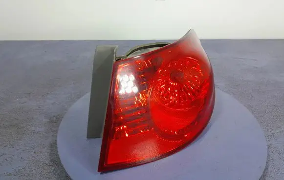 Hyundai Elantra Rear/tail lights 92402-2H050