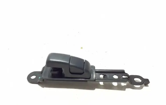 Toyota Hilux (AN120, AN130) Seat belt height adjuster 732000D051C0