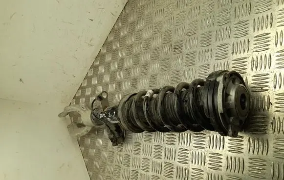 BMW 5 G60 Front shock absorber/damper 5A16166