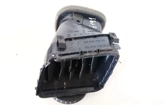 Volkswagen Golf VII Dash center air vent grill 5g1819703 5g1819247