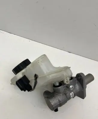 Volvo XC70 Master brake cylinder