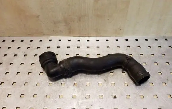 Skoda Fabia Mk2 (5J) Engine coolant pipe/hose 6Q0122101