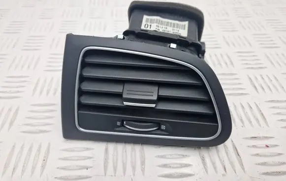 Renault Talisman Dashboard side air vent grill/cover trim 687619360R 051216 0113