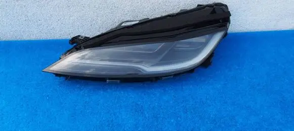 Tesla Model 3 Headlight/headlamp 176088800E