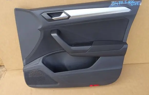 Volkswagen T-Roc Front door card panel trim