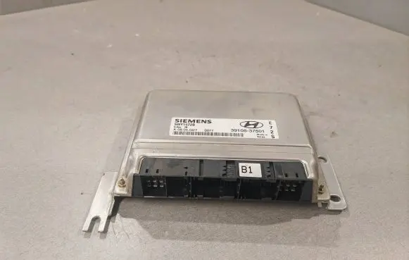 Hyundai Santa Fe Engine control unit/module 3910837501 5WY1572B