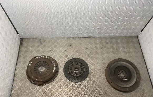 Nissan Patrol Y60 Clutch set kit