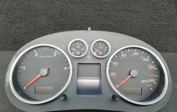 Audi A2 Speedometer (instrument cluster) 8Z0920950M