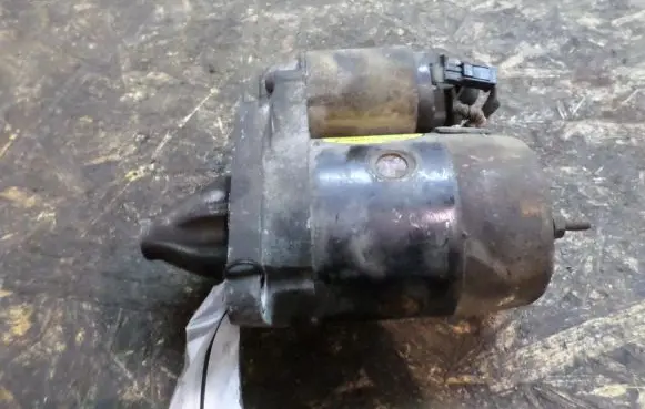 KIA Sephia Starter motor MC109028