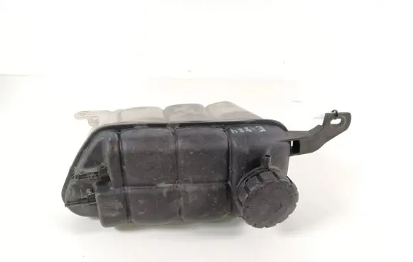 Mercedes-Benz G W461 W463 1st Gen Coolant expansion tank/reservoir A2205000149