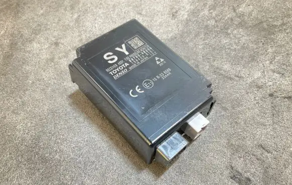 Lexus RX 450H Tire pressure control unit 8976048200 1584008151