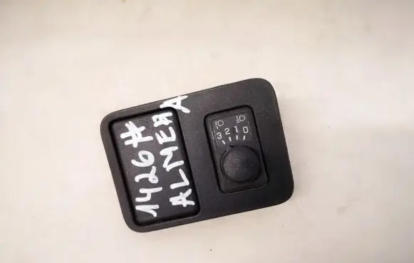 Nissan Almera N16 Headlight level height control switch 6849390j00 68493-90j00