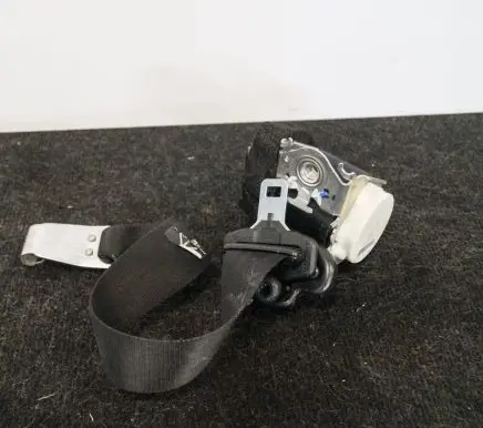 Ford Galaxy Rear seatbelt 613B85D