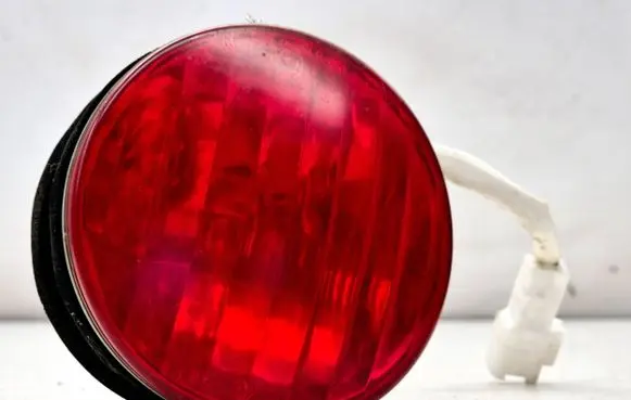 Lexus IS 200-300 Tailgate rear/tail lights