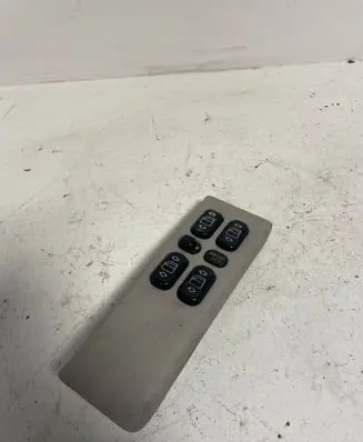 Mercedes-Benz A W168 Electric window control switch 1688202810 03753200