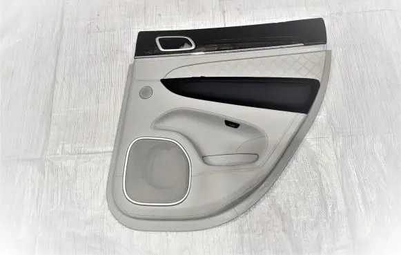 Jeep Grand Cherokee Rear door card panel trim